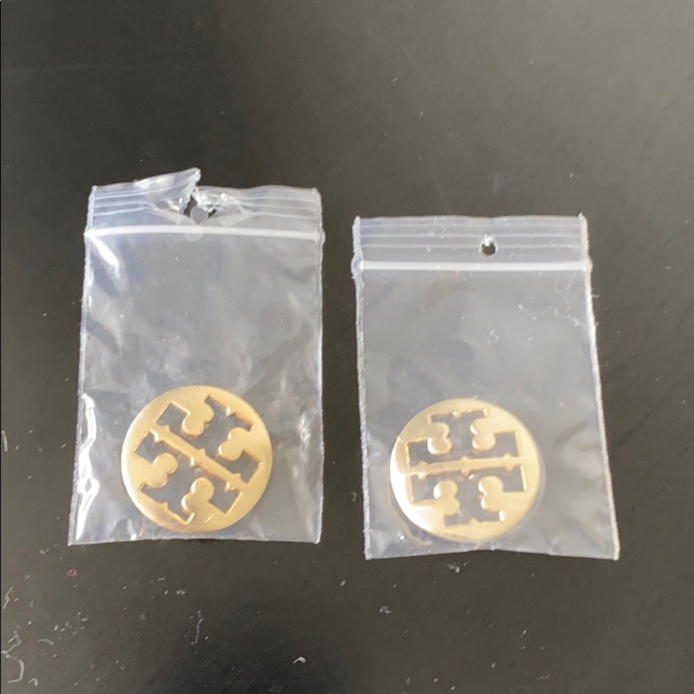 Tory Burch Gold Hardware Button Set (2)